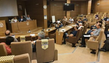 İşyeri Temsilcileri ve Kurullarımızla, İl Şube Toplantımızı Meclis Salonunda İcra ettik.