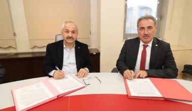 Gebze Belediyesinde Sosyal Denge Tazminatı Sözleşmesinde İmzalar Atıldı.