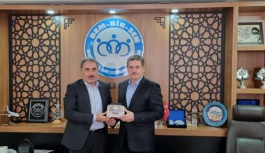 Önceki Dönem Ak Parti Kocaeli İl Başkanı Mahmut Civelek’i Şubemizde Ağırladık.